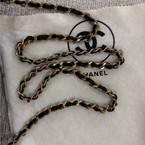 Authentic CHANEL black lambskin wild stitch vintage Diane bag - Picture 9 of 16